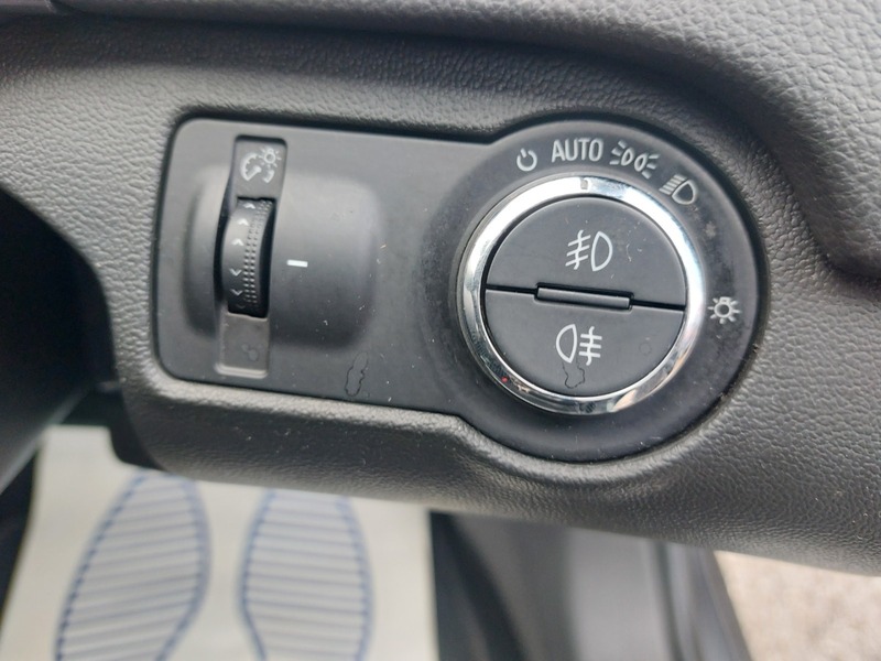 Used Vauxhall Insignia 2011 for sale - 77477938: Photo 23