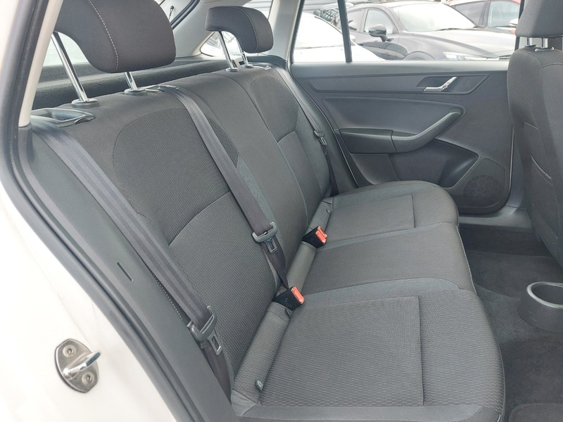 Used Skoda Rapid Spaceback 2014 for sale - 77572467: Photo 12