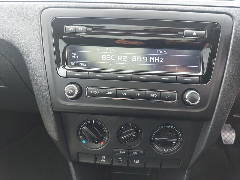 Used Skoda Rapid Spaceback 2014 for sale - 77572467: Photo 15