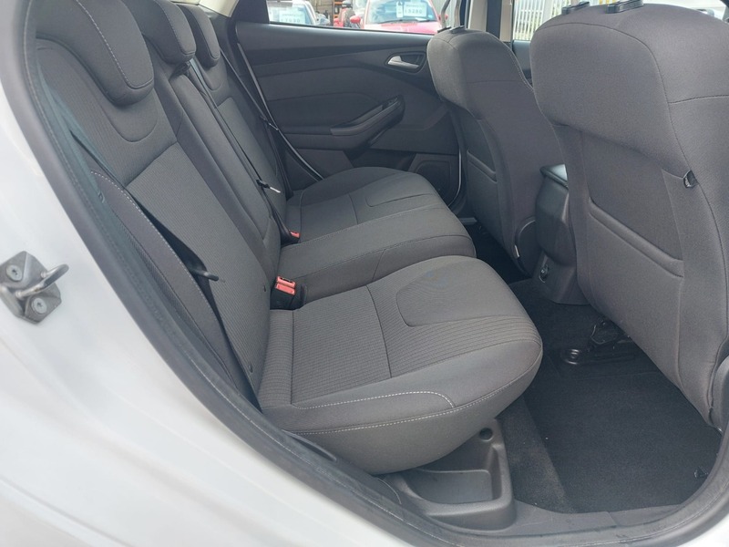 Used Ford Focus 2014 for sale - 76962917: Photo 17