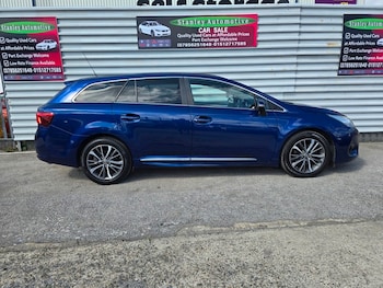 Used Toyota Avensis 2016 for sale - 79608375: Photo