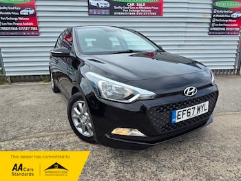 Used Hyundai i20 2017 for sale - 78750008: Photo