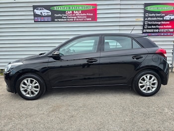 Used Hyundai i20 2017 for sale - 78750008: Photo