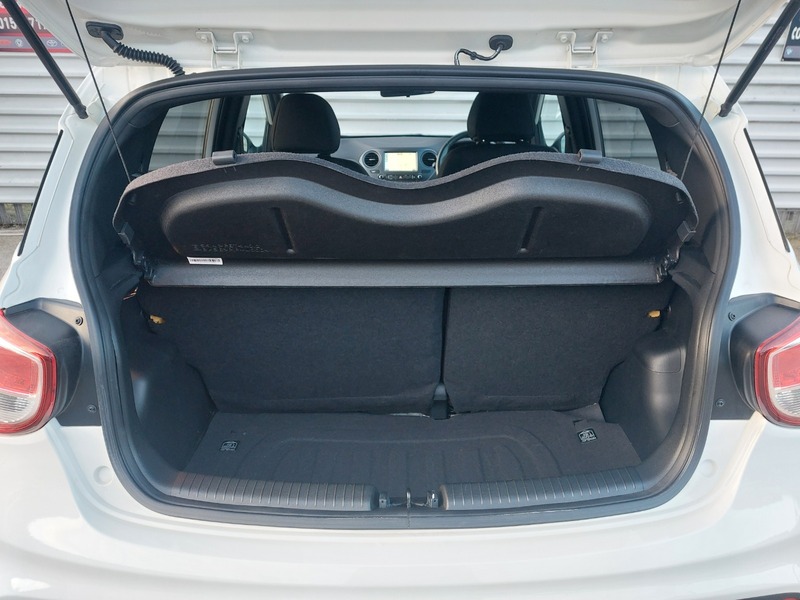 Used Hyundai i10 2018 for sale - 77708995: Photo 15