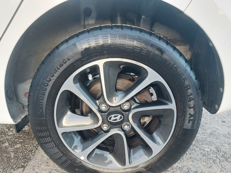 Used Hyundai i10 2018 for sale - 77708995: Photo 32