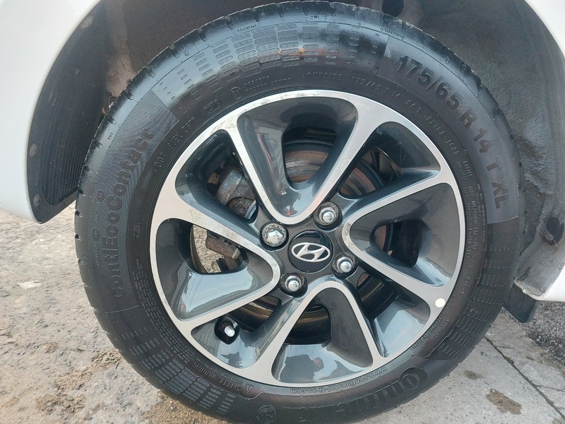 Used Hyundai i10 2018 for sale - 77708995: Photo 33