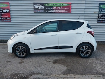 Used Hyundai i10 2018 for sale - 77708995: Photo