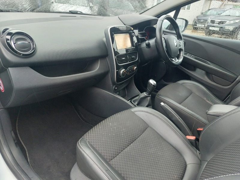 Used Renault Clio 2018 for sale - 77535622: Photo 4