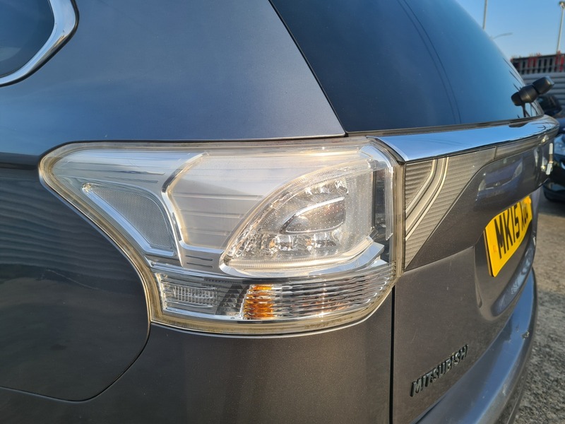 Used Mitsubishi Outlander 2015 for sale - 77976842: Photo 28
