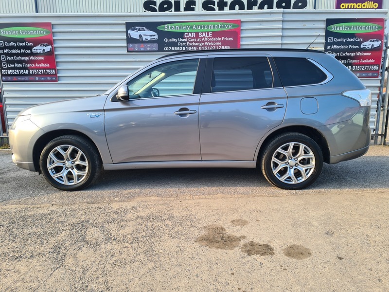 Used Mitsubishi Outlander 2015 for sale - 77976842: Photo 4