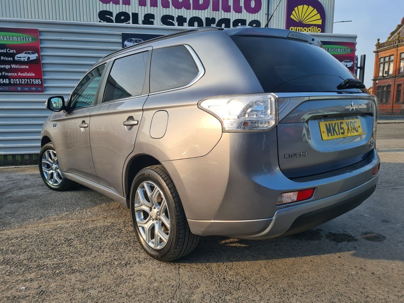 Used Mitsubishi Outlander 2015 for sale - 77976842: Photo 5