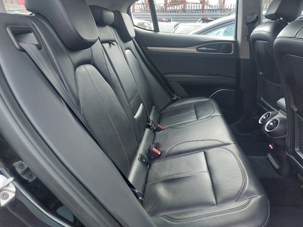 Used Alfa Romeo Stelvio 2018 for sale - 76250265: Photo 13