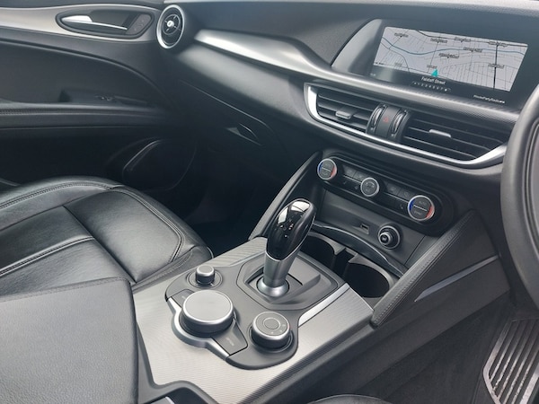 Used Alfa Romeo Stelvio 2018 for sale - 76250265: Photo 15