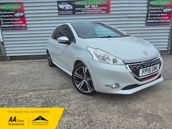 Used Peugeot 208 2015 for sale - 78762556: Photo