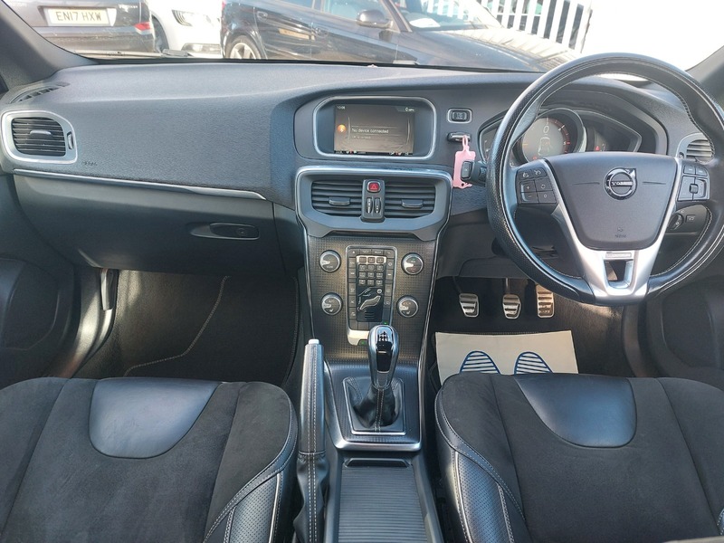 Used Volvo V40 2016 for sale - 78069641: Photo 11