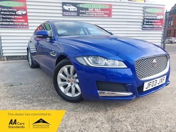 Used Jaguar XF 2017 for sale - 79234120: Photo