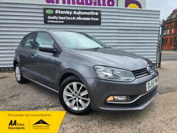 Used Volkswagen Polo 2015 for sale - 74898055: Photo