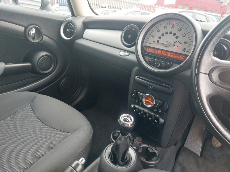 Used MINI Hatch 2011 for sale - 76418047: Photo 15