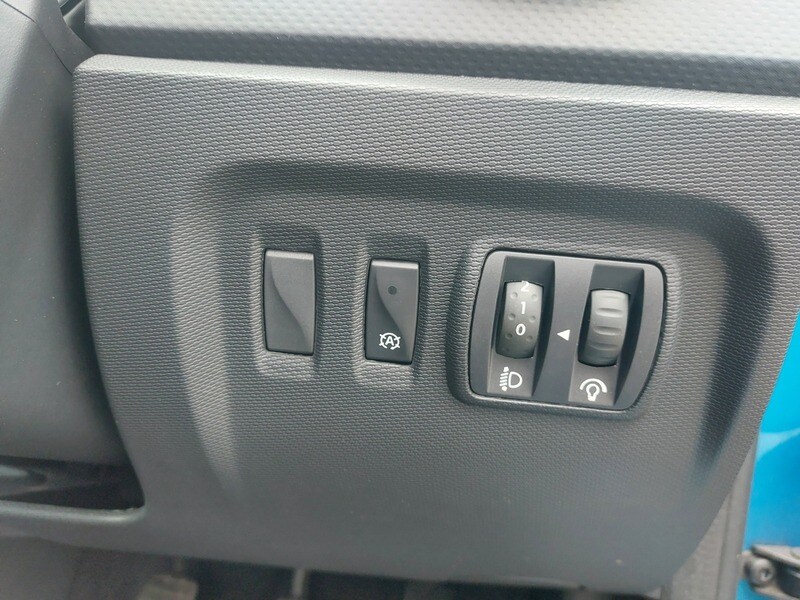 Used Renault Captur 2015 for sale - 76346106: Photo 31