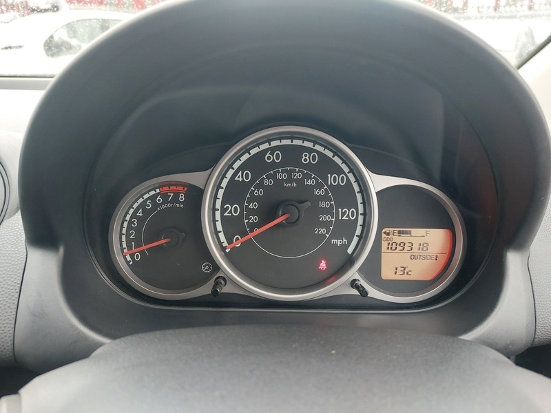 Used Mazda Mazda2 2011 for sale - 76357142: Photo 15