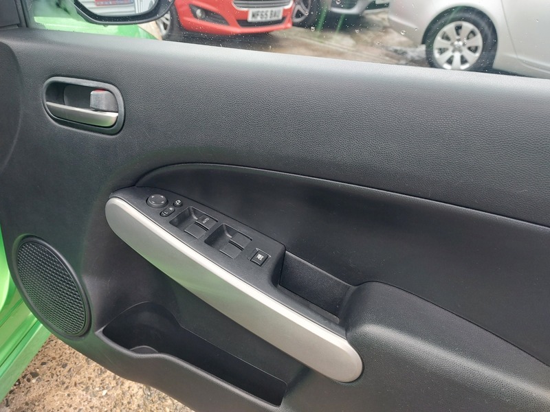 Used Mazda Mazda2 2011 for sale - 76357142: Photo 17