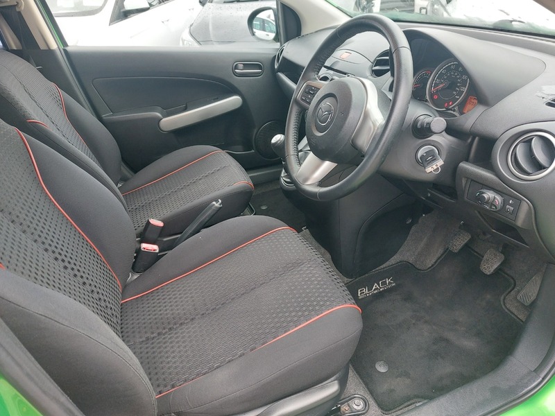 Used Mazda Mazda2 2011 for sale - 76357142: Photo 8