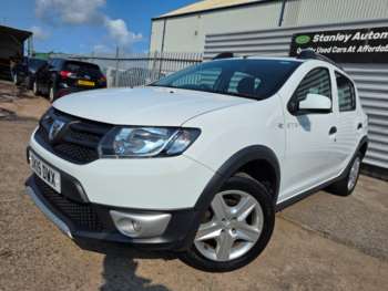 Used Dacia Sandero 2015 for sale - 74884722: Photo