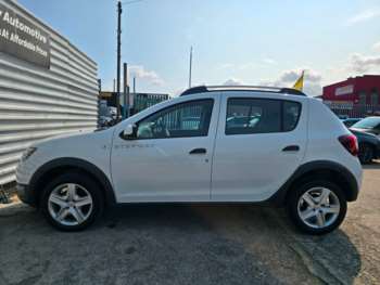 Used Dacia Sandero 2015 for sale - 74884722: Photo