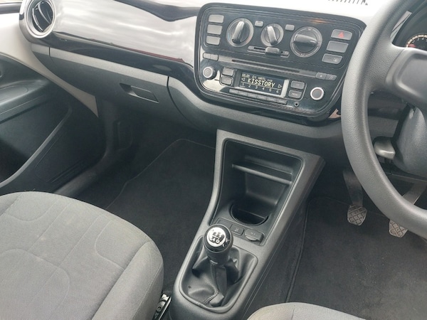 Used Volkswagen up! 2016 for sale - 76133107: Photo 17