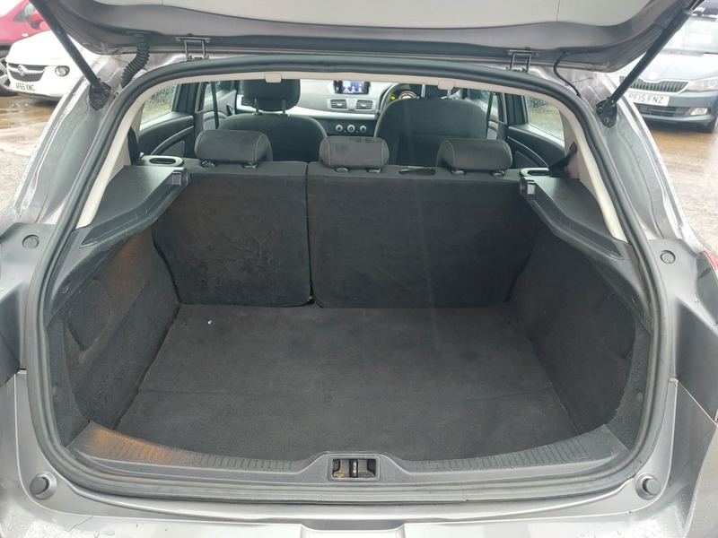 Used Renault Megane 2012 for sale - 77241811: Photo 12