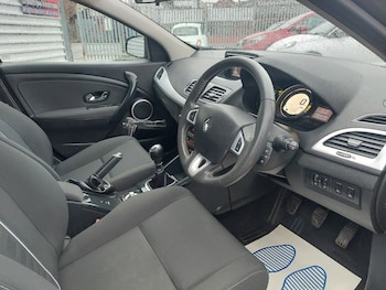 Used Renault Megane 2012 for sale - 77241811: Photo