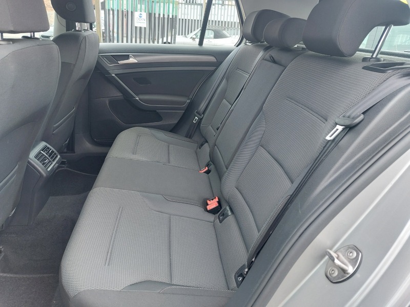 Used Volkswagen Golf 2018 for sale - 76323844: Photo 14