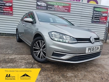 Volkswagen - Golf