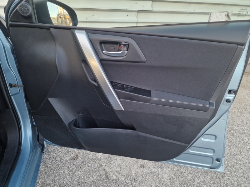 Used Toyota Auris 2012 for sale - 77053670: Photo 18