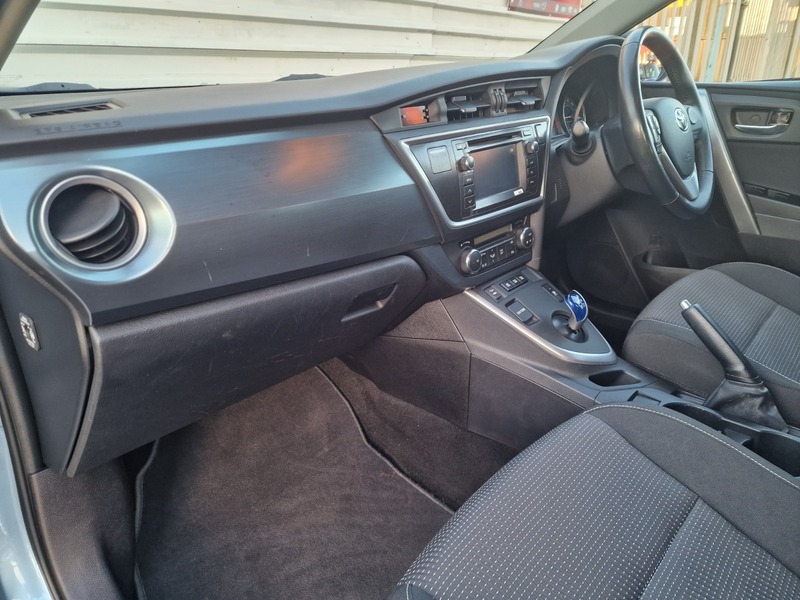 Used Toyota Auris 2012 for sale - 77053670: Photo 26