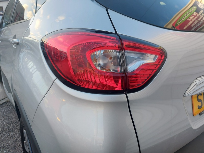 Used Renault Captur 2015 for sale - 76740915: Photo 13