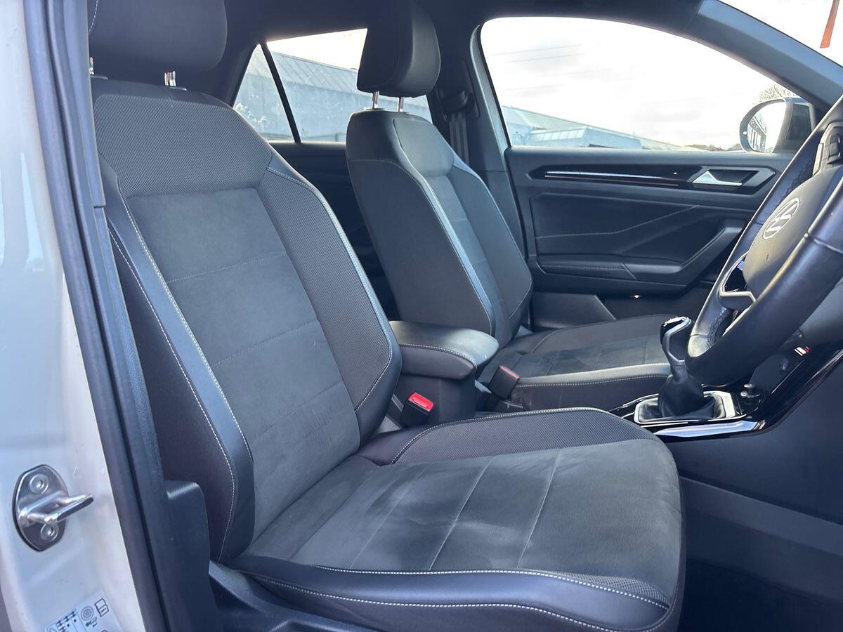 Used Volkswagen T-Roc 2023 for sale - 76612959: Photo 11