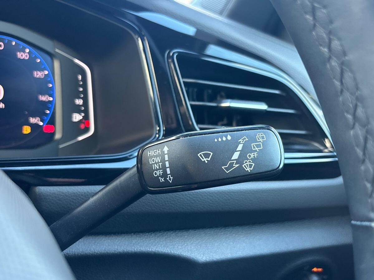 Used Volkswagen T-Roc 2023 for sale - 76612959: Photo 20