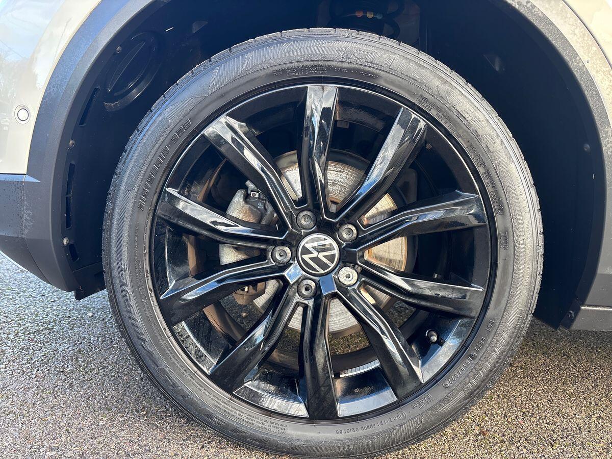 Used Volkswagen T-Roc 2023 for sale - 76612959: Photo 27