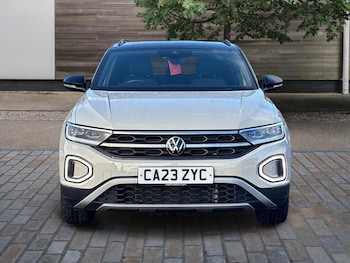 Used Volkswagen T-Roc 2023 for sale - 76612959: Photo