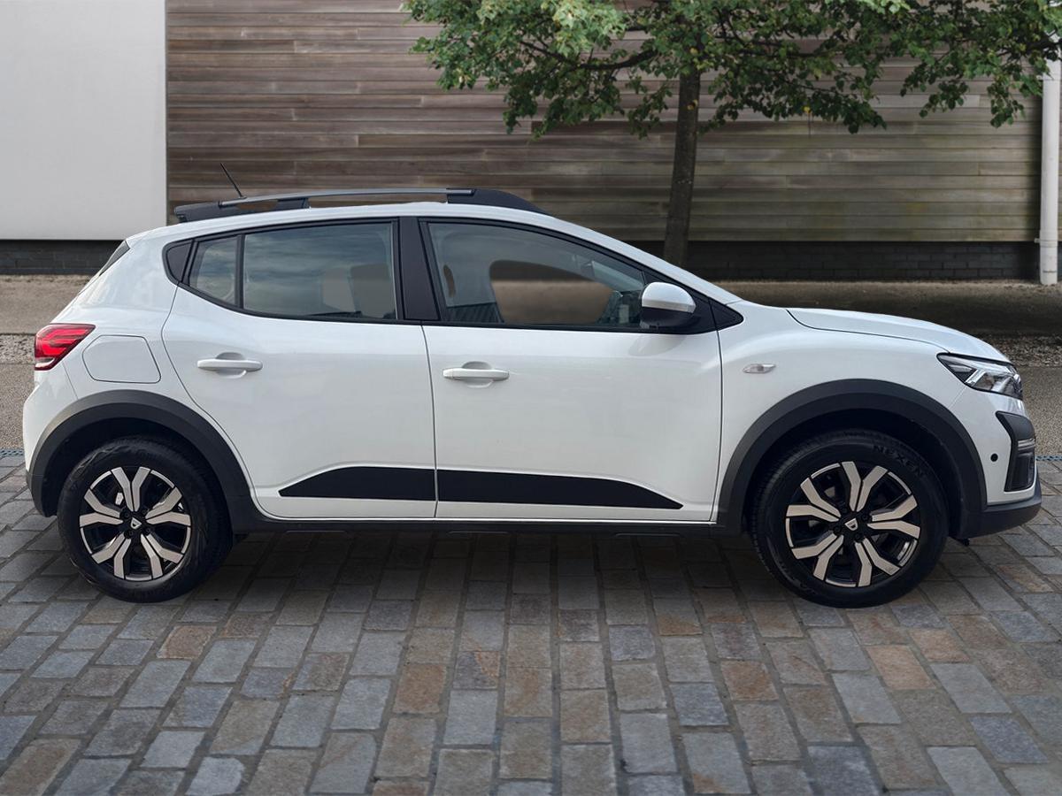 Used Dacia Sandero Stepway 2022 for sale - 77439858: Photo 2