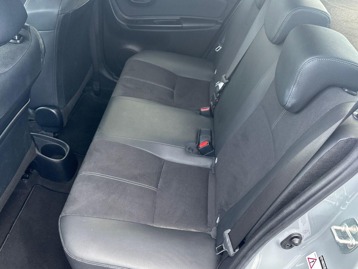 Used Toyota Yaris 2019 for sale - 76499659: Photo 15