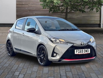 Used Toyota Yaris 2019 for sale - 76499659: Photo