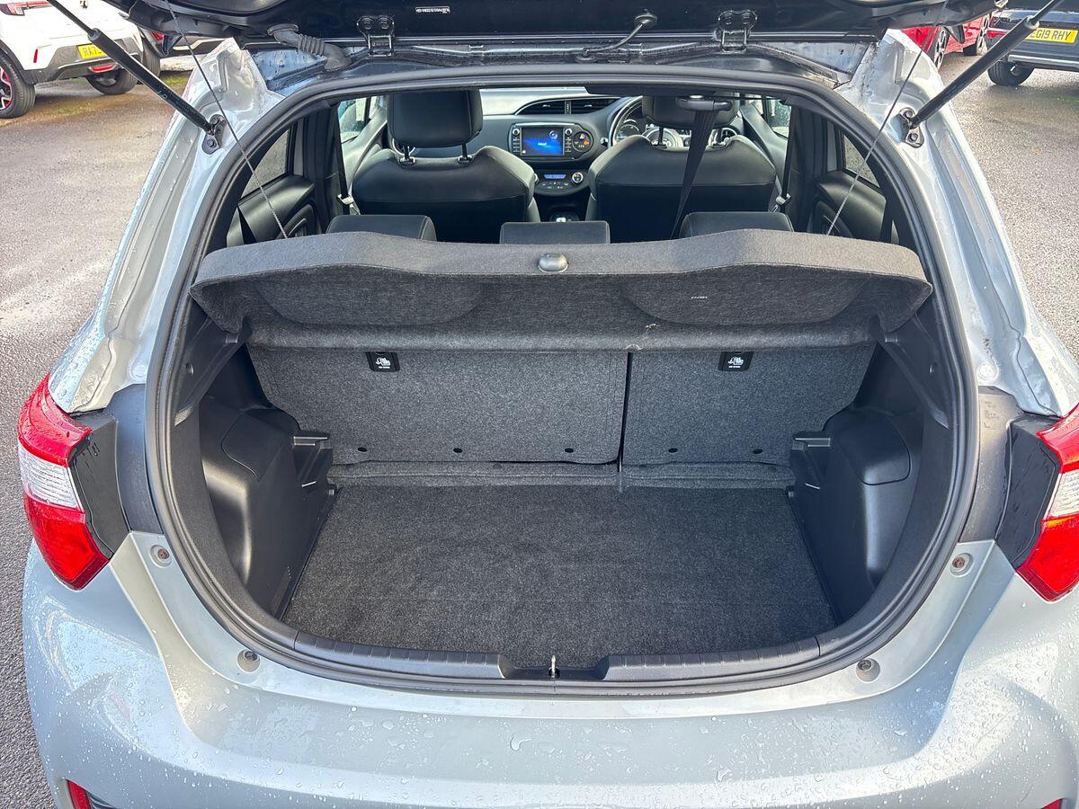 Used Toyota Yaris 2019 for sale - 76499659: Photo 20