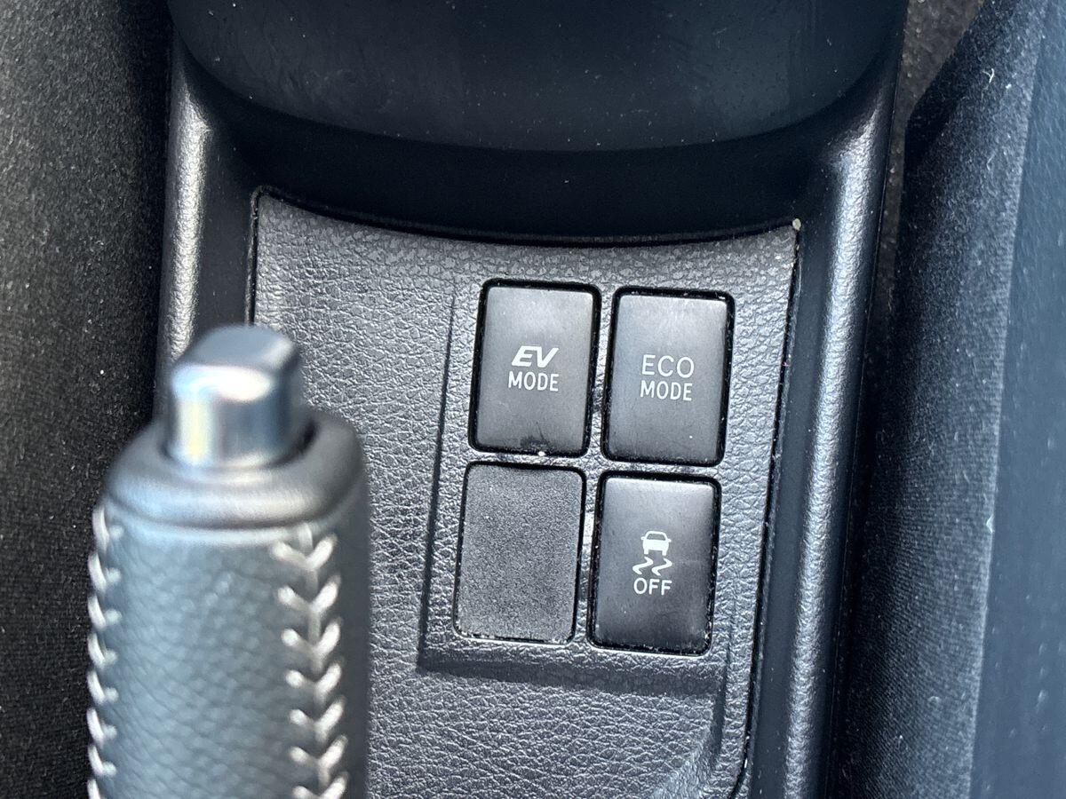 Used Toyota Yaris 2019 for sale - 76499659: Photo 24