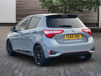 Used Toyota Yaris 2019 for sale - 76499659: Photo