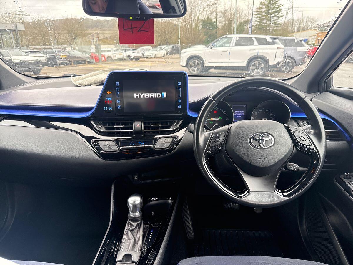 Used Toyota C-HR 2018 for sale - 77411883: Photo 11