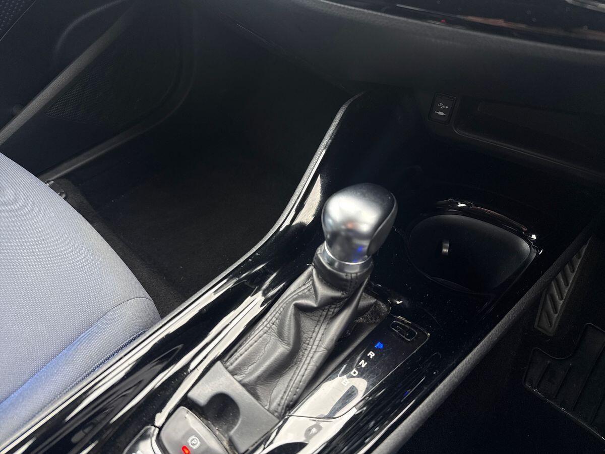 Used Toyota C-HR 2018 for sale - 77411883: Photo 18