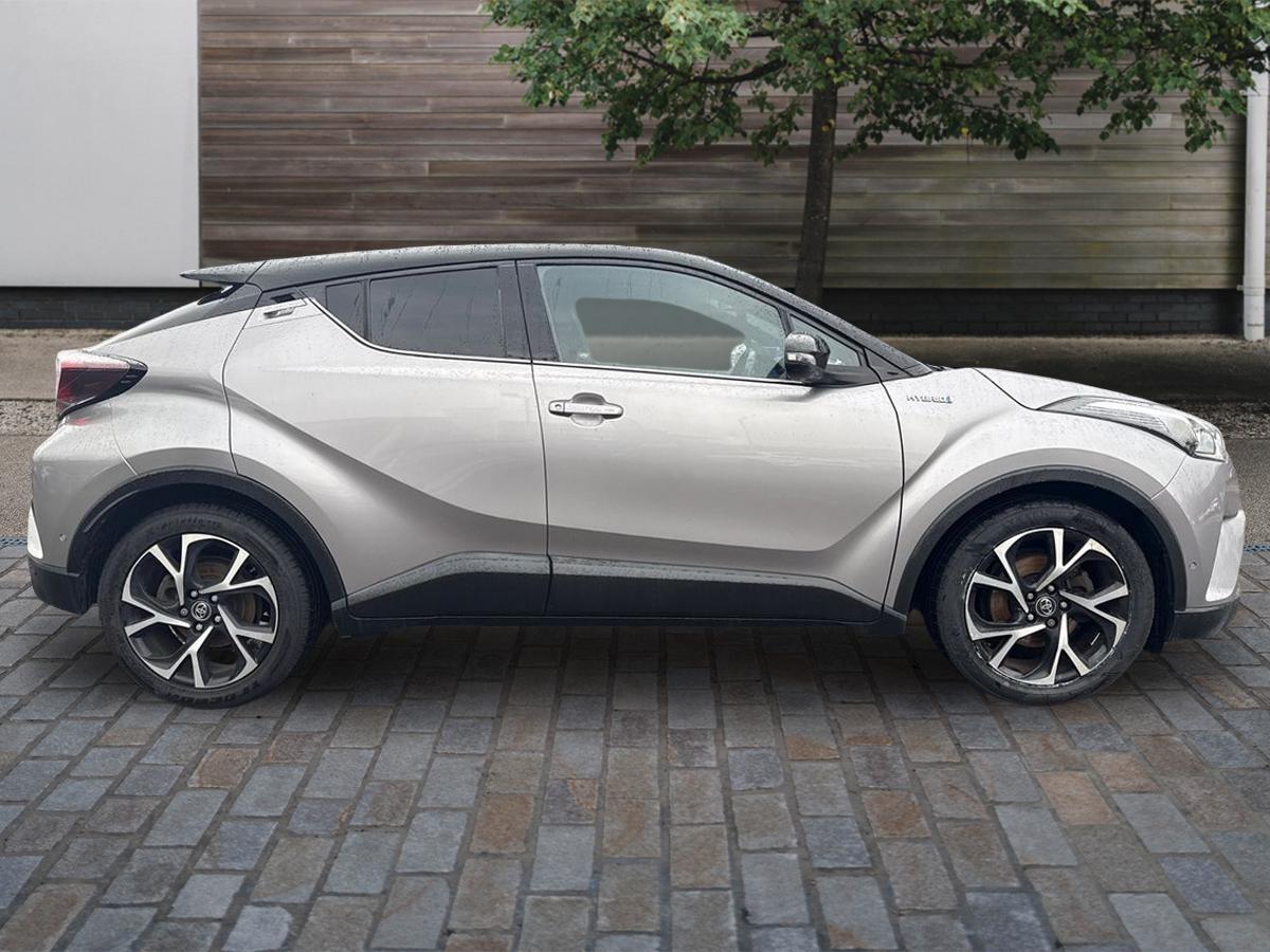 Used Toyota C-HR 2018 for sale - 77411883: Photo 2