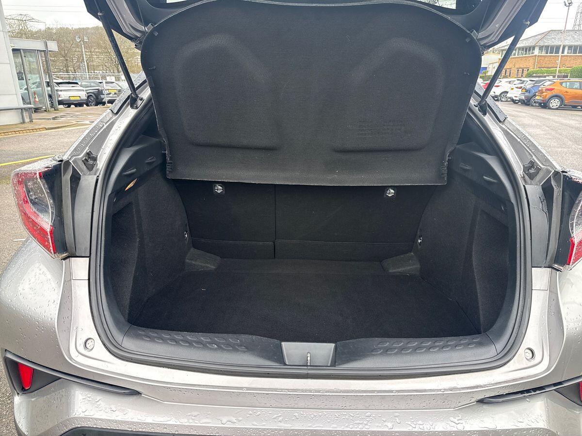 Used Toyota C-HR 2018 for sale - 77411883: Photo 20